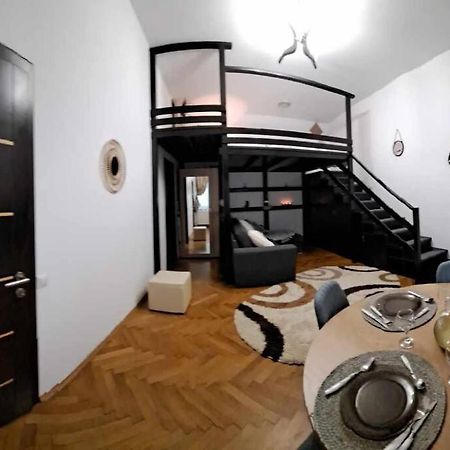 Sofia'S Home Comfy Studio In The Old Town 브라쇼브 외부 사진