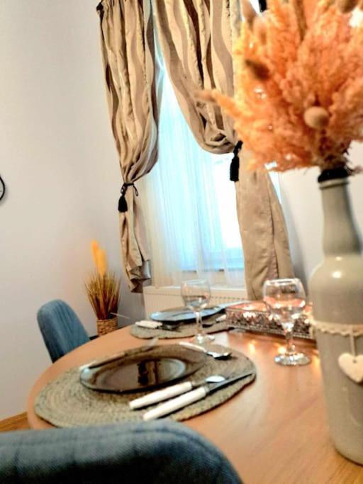 Sofia'S Home Comfy Studio In The Old Town 브라쇼브 외부 사진