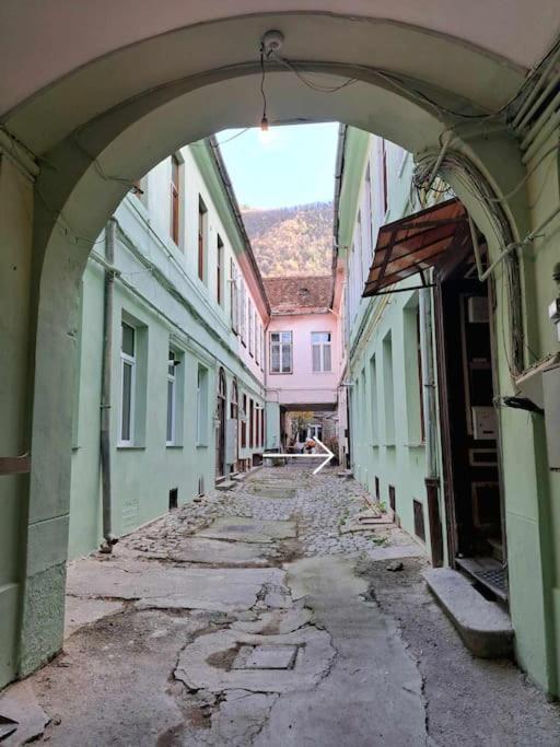 Sofia'S Home Comfy Studio In The Old Town 브라쇼브 외부 사진